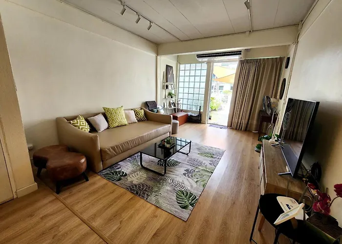 Cozy Townhouse For 7 Guests, 5-minute Walk From Bts Holiday home
