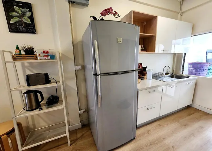 Holiday home Cozy Townhouse For 7 Guests, 5-minute Walk From Bts