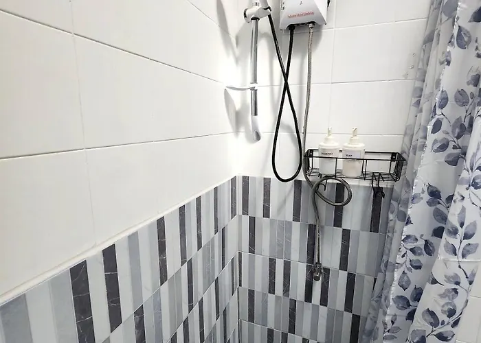 Cozy Townhouse For 7 Guests, 5-minute Walk From Bts Holiday home *